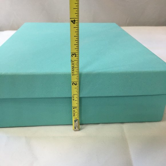 Tiffany Empty Box Wide and Flat 9x6.5x2.25 inches - Picture 5 of 7